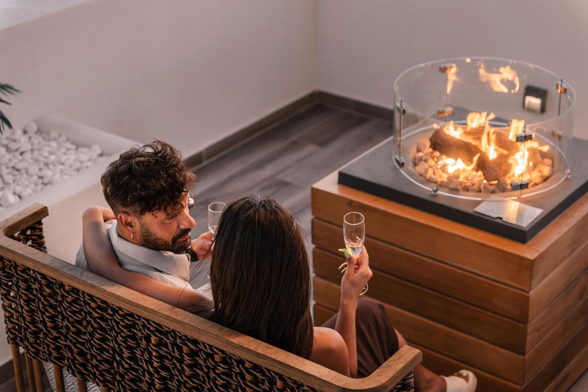 Legato Spa Suites Naxos City エクステリア 写真